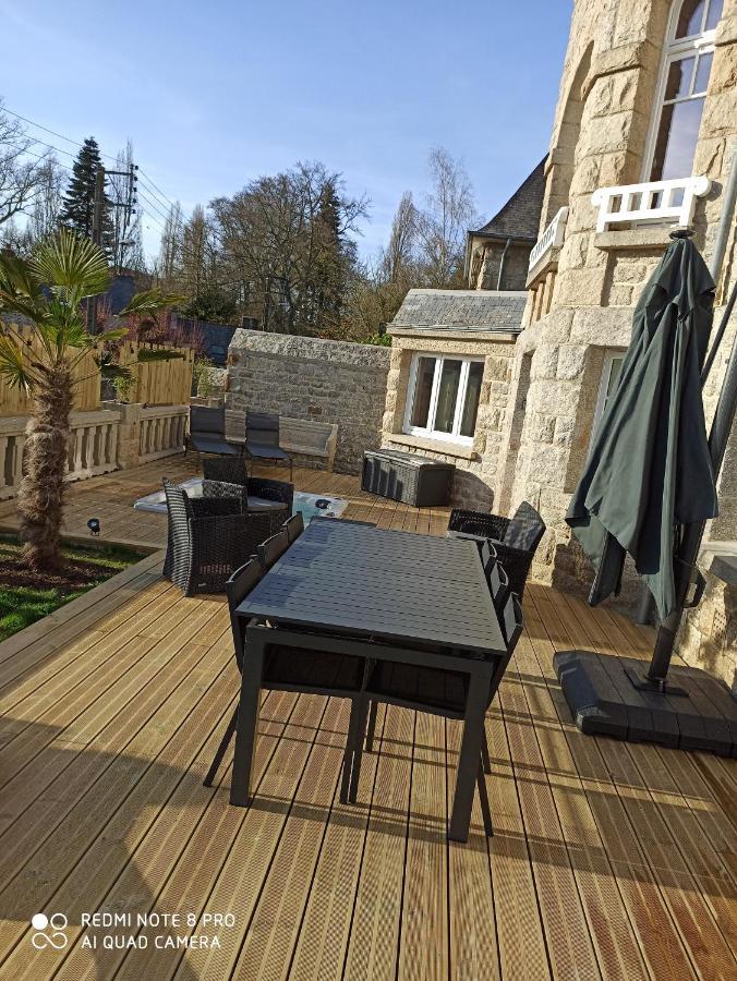 Luxueuse Villa au pied du château Dinan Exterior foto